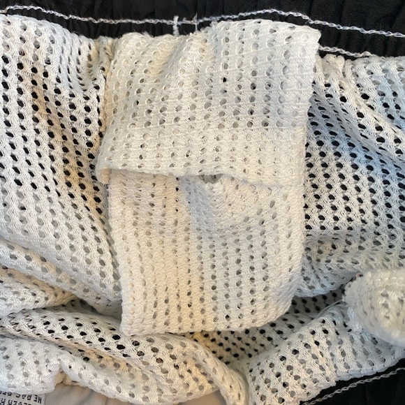 2/$25- BURNSIDE Mens Relaxed Fit Swimwear & Board Shorts - Picture 6 of 6